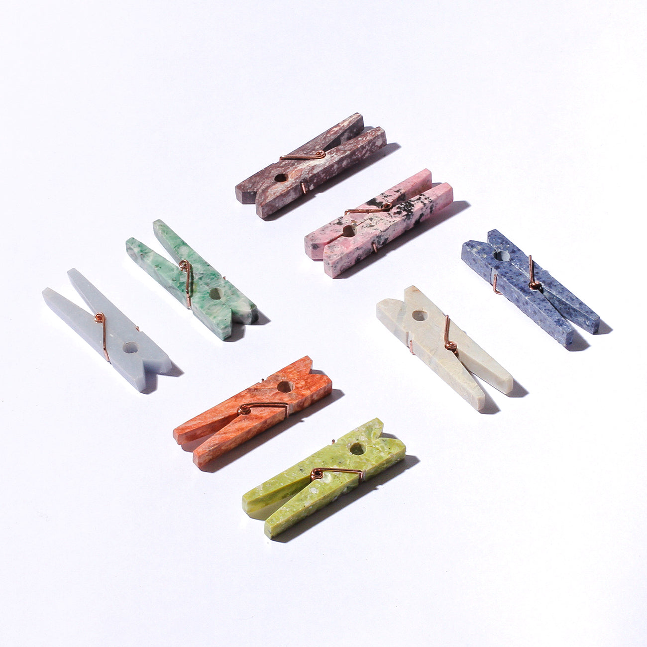 Organic stone clips