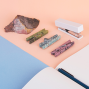 Organic stone clips