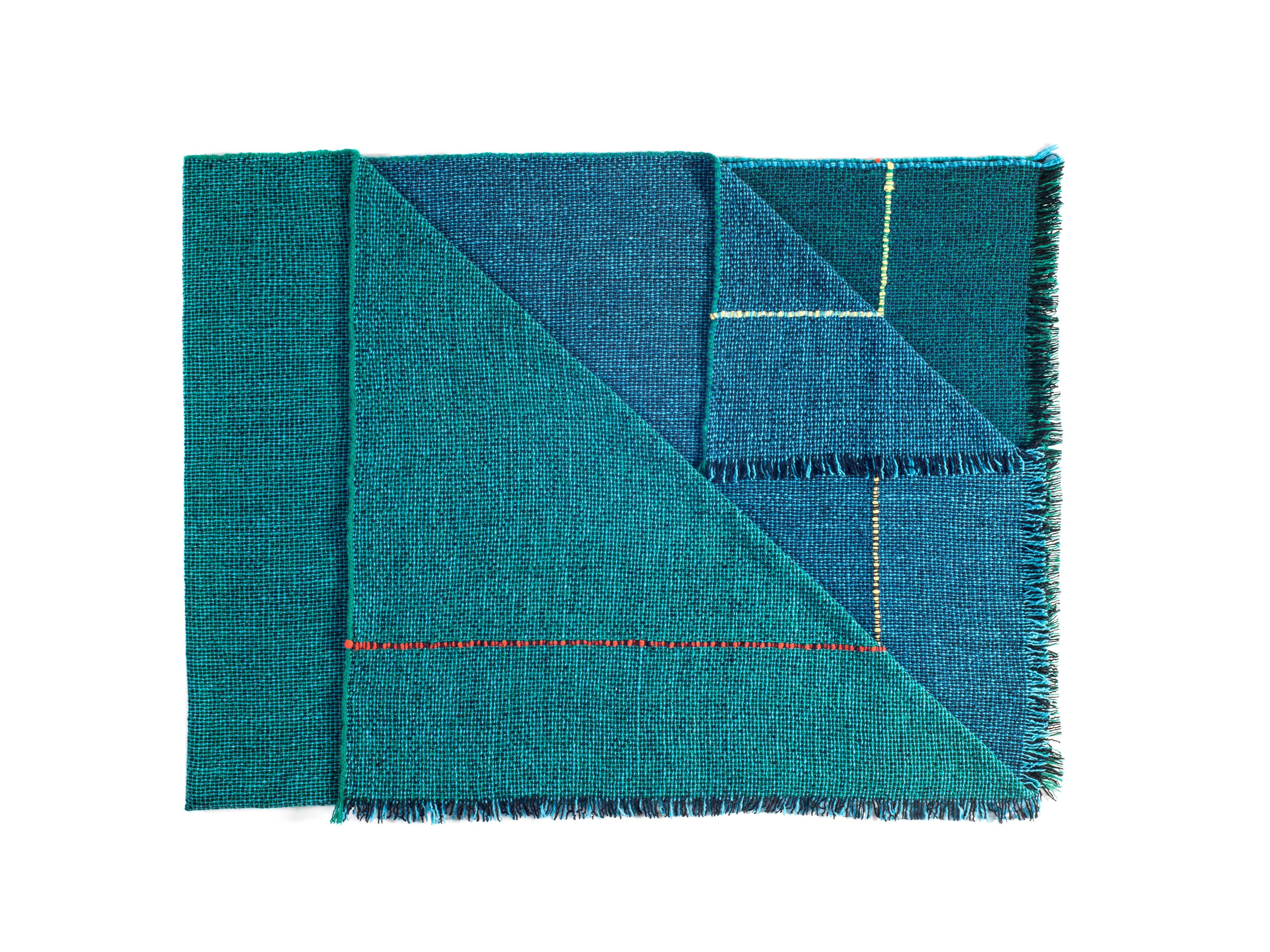 Quaternio Blue Blanket 